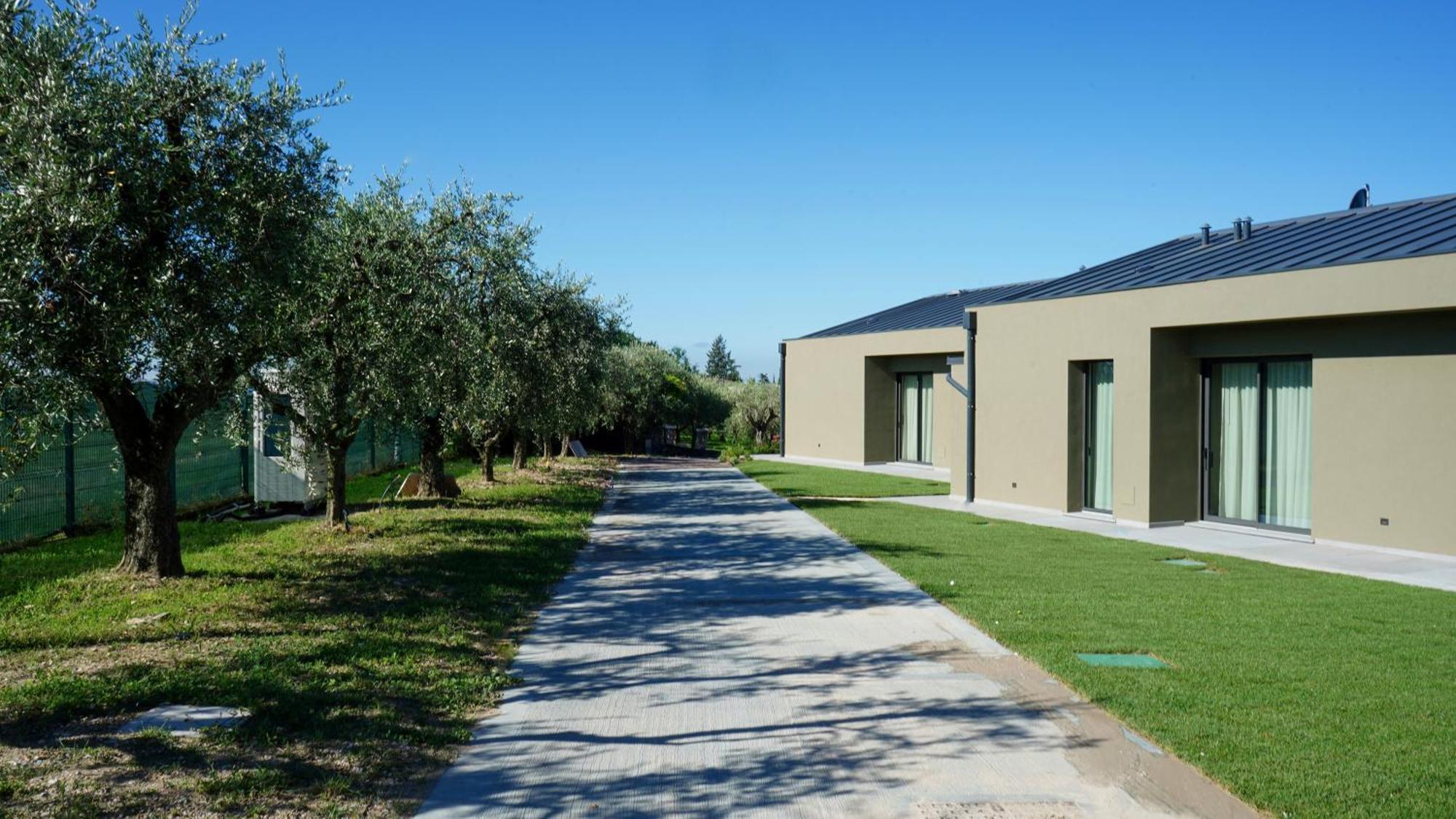 Cala Appartamenti Bardolino Exterior photo